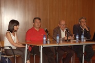 D'esquerra a dreta, Carme Massa (directora de Centres del Consorci), Xavier Chavarria (cap de la Inspecci&oacute; Educativa de Barcelona), Manel Blasco (gerent del Consorci d'Educaci&oacute;) i Ignasi Garcia Plata (subdirector general d�Organitzaci&oacute; i Qualitat dels Centres Educatius del Departament)