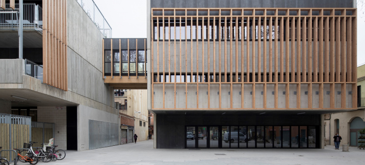 Imatge del nou edifici de l'Escola La Mar Bella