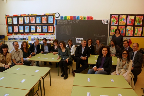 Imatge dels representants de totes les institucions implicades en el programa.