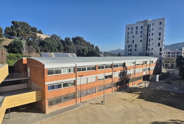 Imatge de l'edifici de l'Institut Pablor R. Picasso.