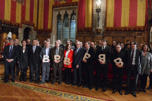 L’alcalde Trias amb els guardonats amb el Premi Ciutat de Barcelona 2013. Foto: Premsa de l'Ajuntament.